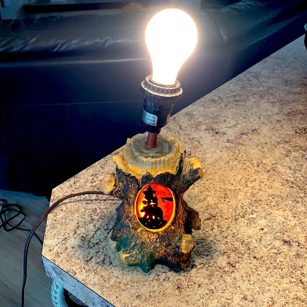 Vintage Rustic Double lighted outdoor mountain bear lamp